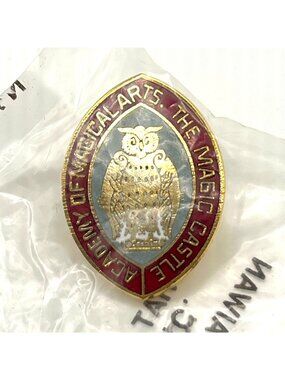 The Magic Castle AMA Owl Academy of Magical Arts Vtg Lapel Pin Hollywood